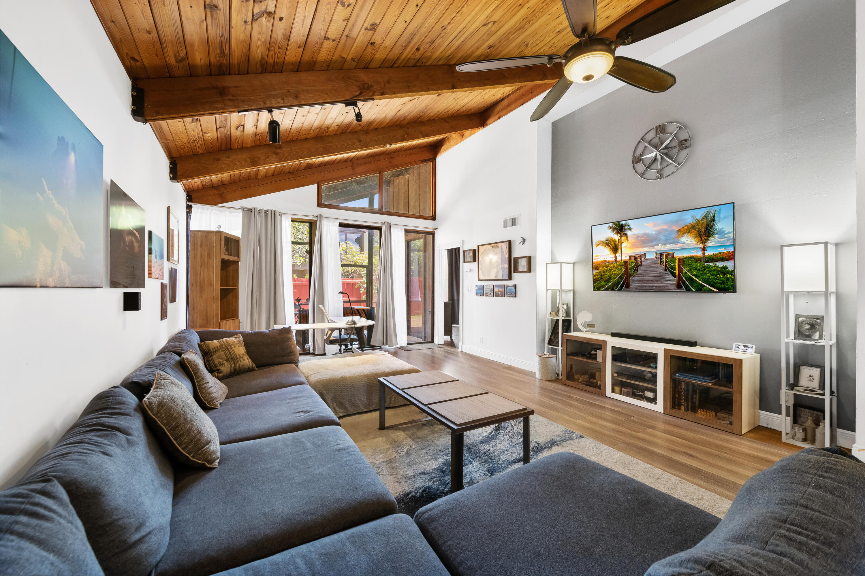 PALM-AIRE VILLAGE 4TH SECTION - Residential