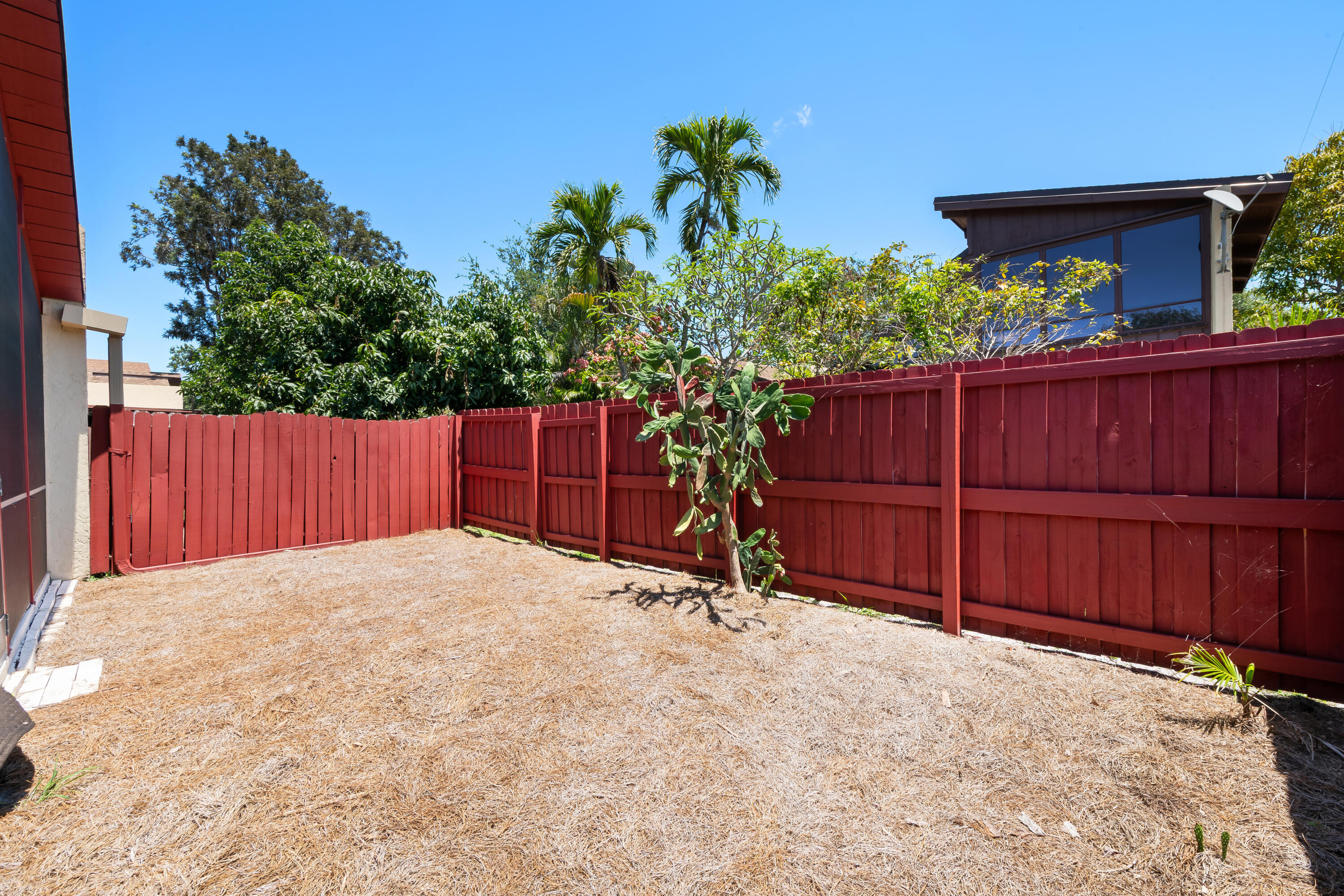 PALM-AIRE VILLAGE 4TH SECTION - Residential