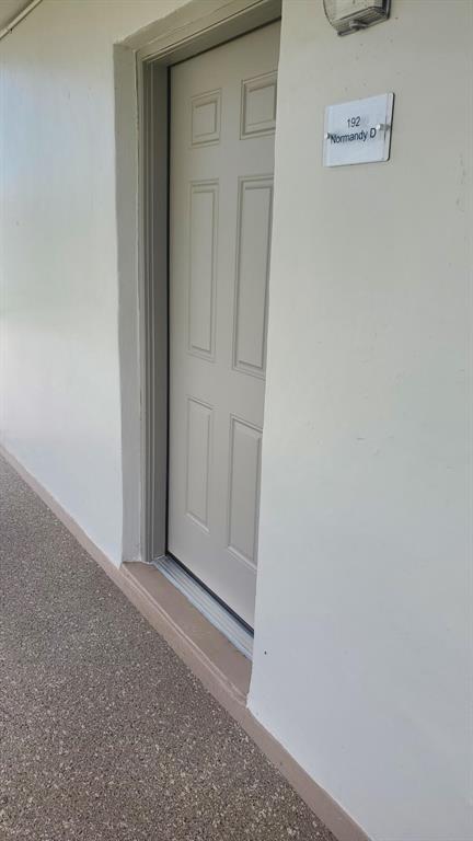 KINGS POINT NORMANDY COND - Residential Lease