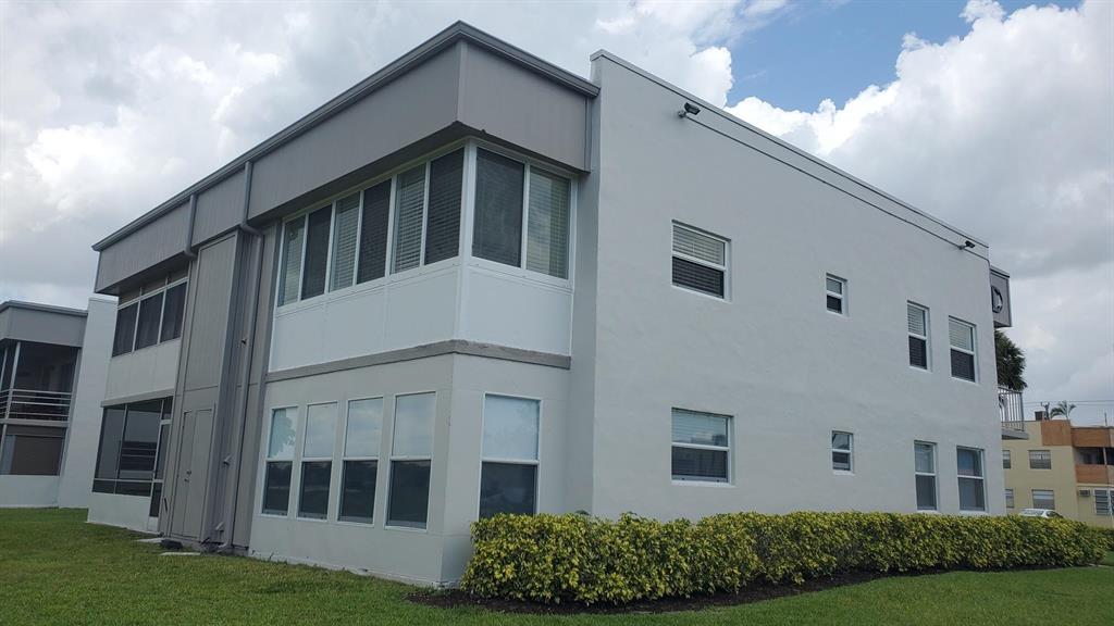 KINGS POINT NORMANDY COND - Residential Lease