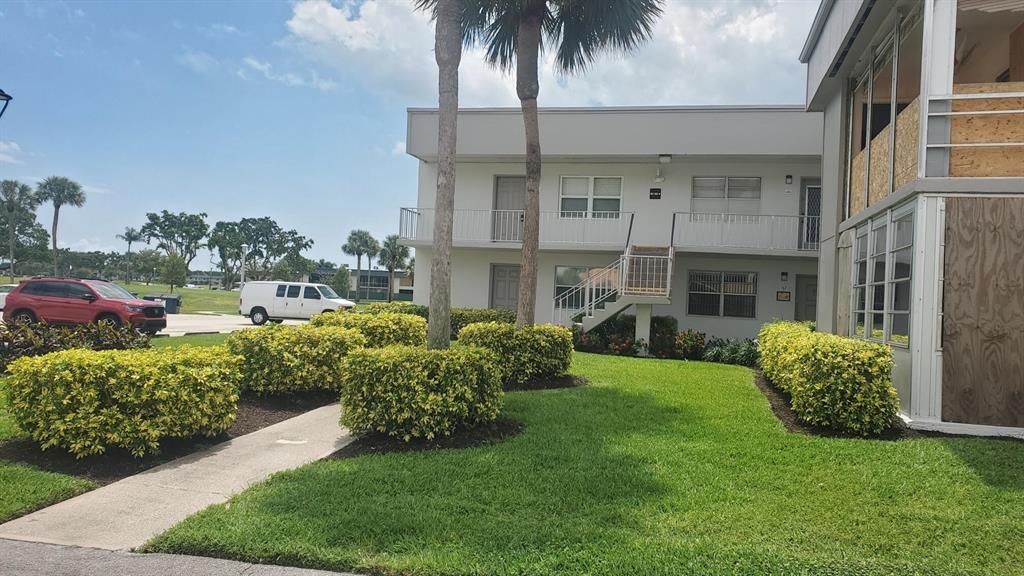 KINGS POINT NORMANDY COND - Residential Lease