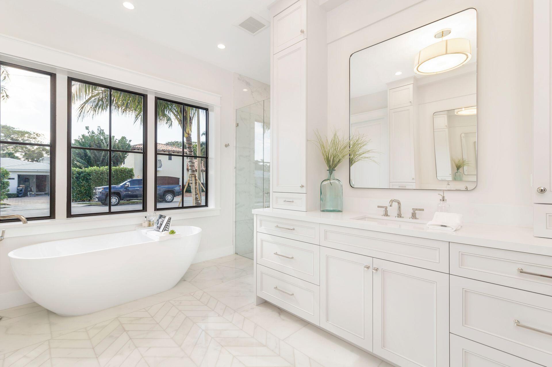 EL CID COURT IN - Residential