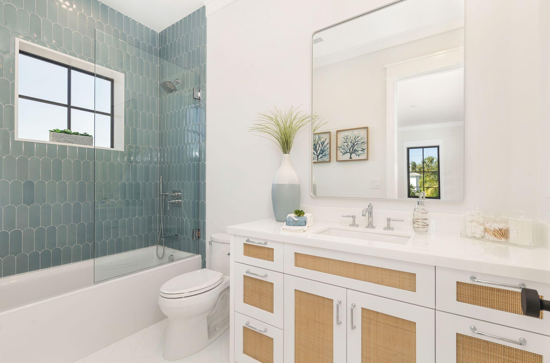 EL CID COURT IN - Residential