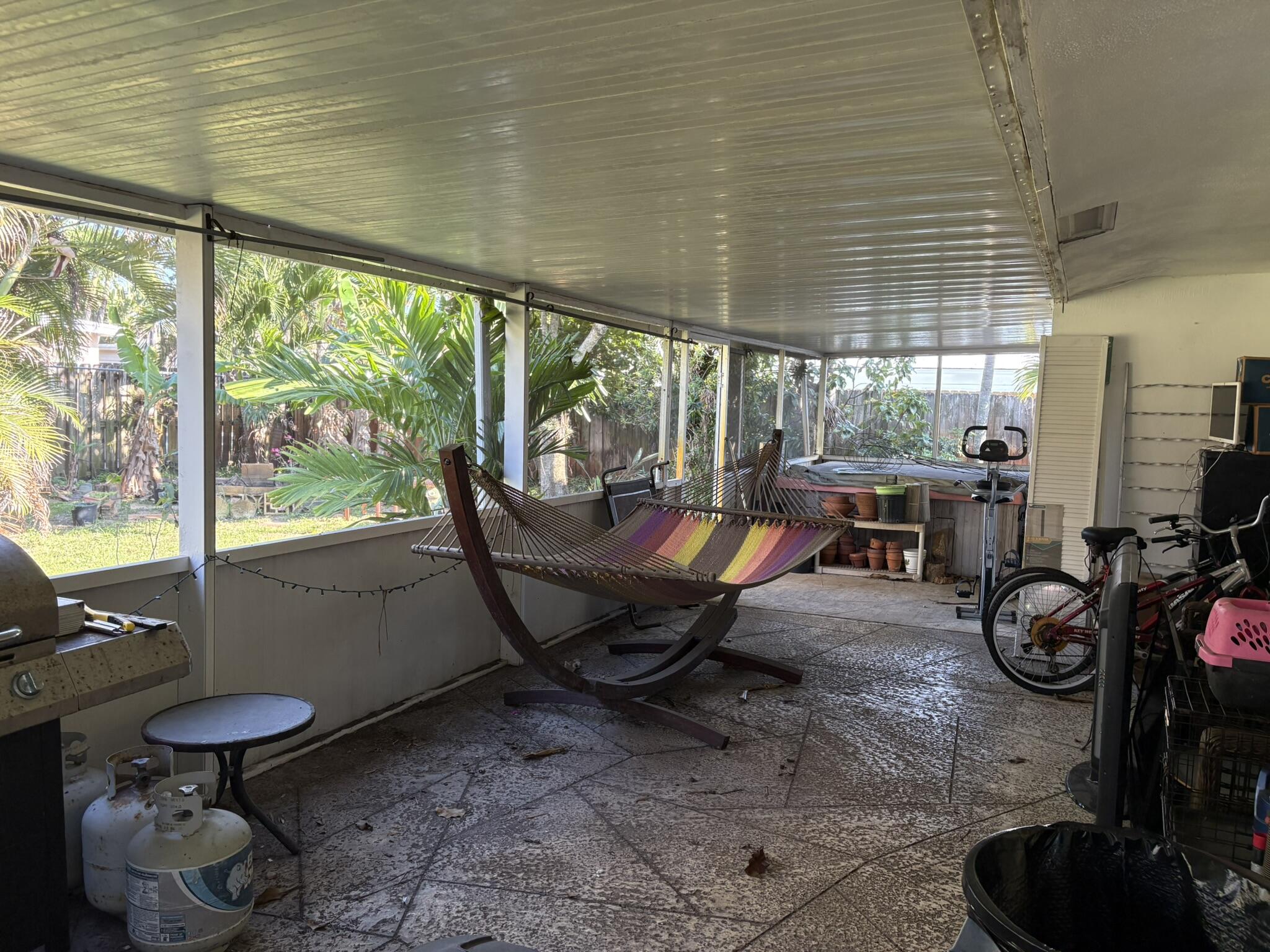 4030 NE 16th Terrace