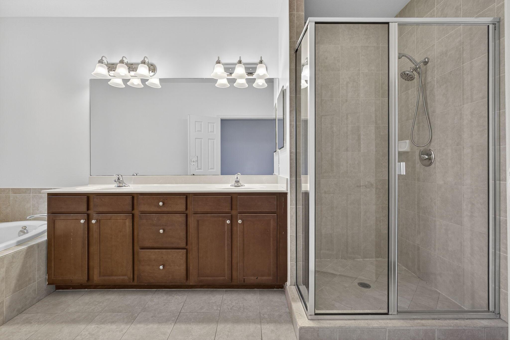 WELLINGTON PARC - Residential Lease