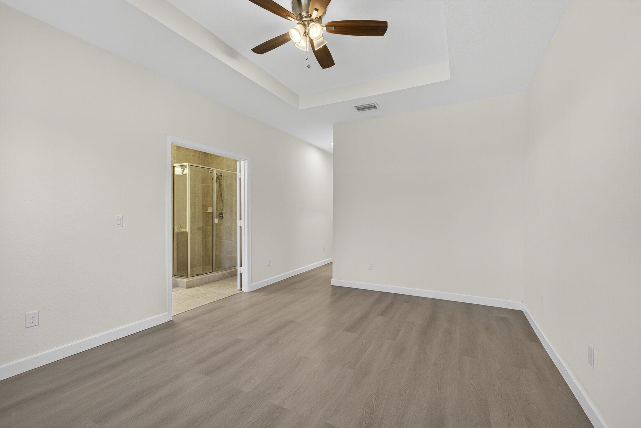 WELLINGTON PARC - Residential Lease