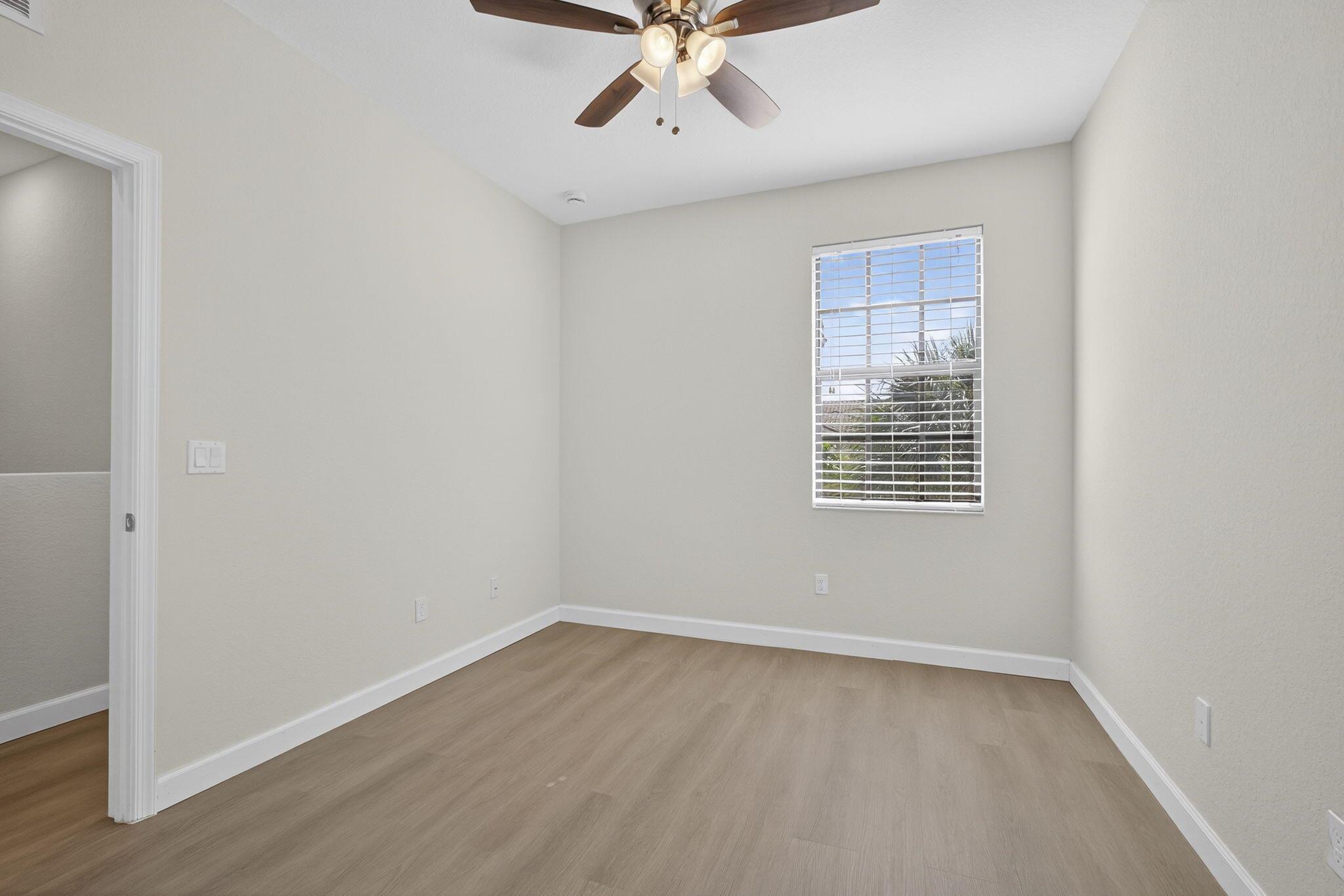 WELLINGTON PARC - Residential Lease