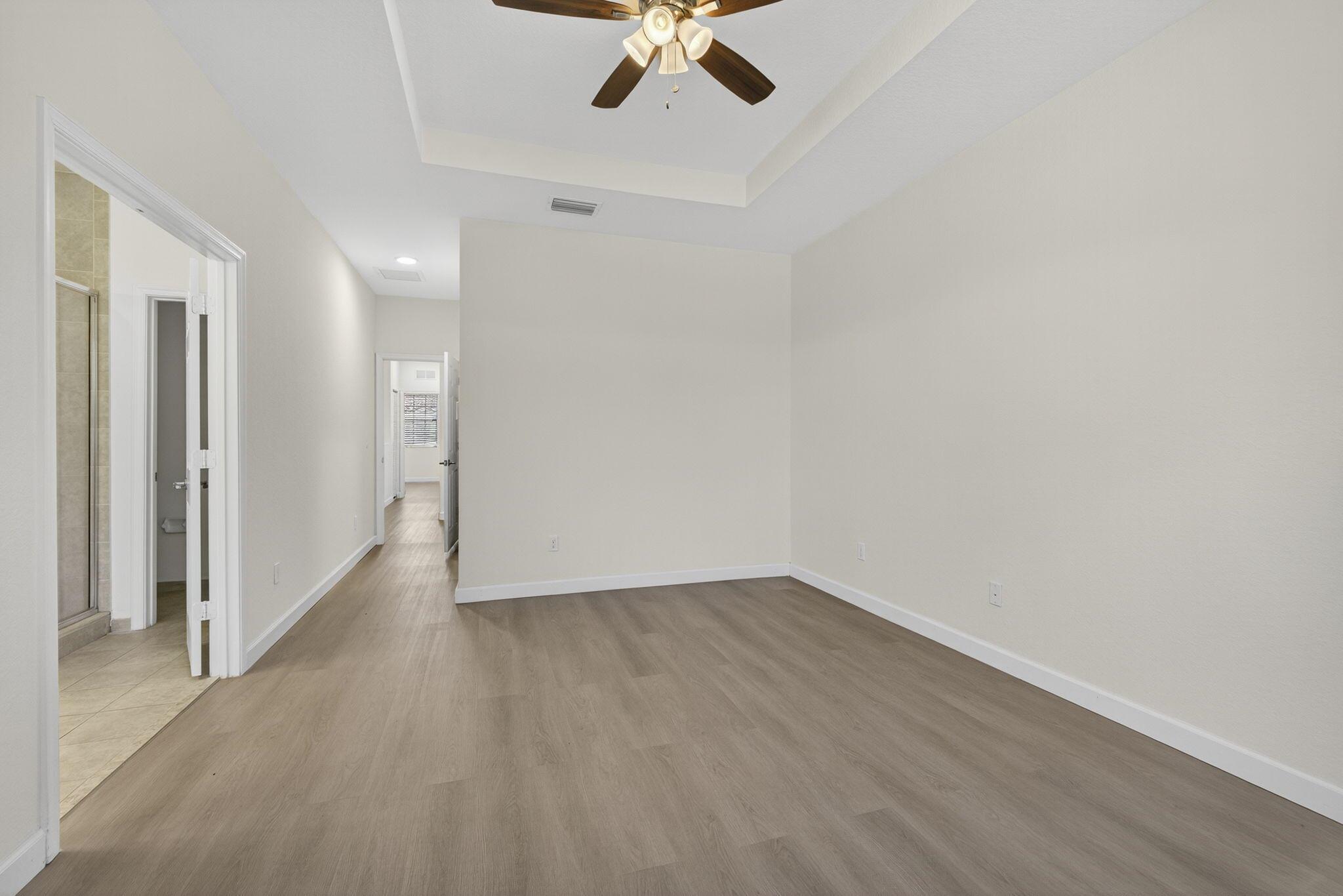 WELLINGTON PARC - Residential Lease