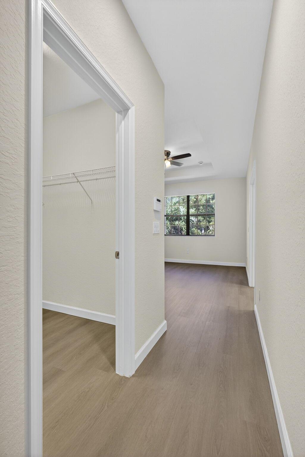 WELLINGTON PARC - Residential Lease