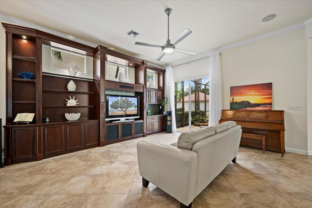 Photo of 8203 Calterra Drive, Palm Beach Gardens, FL 33418 (MLS # R11127868)