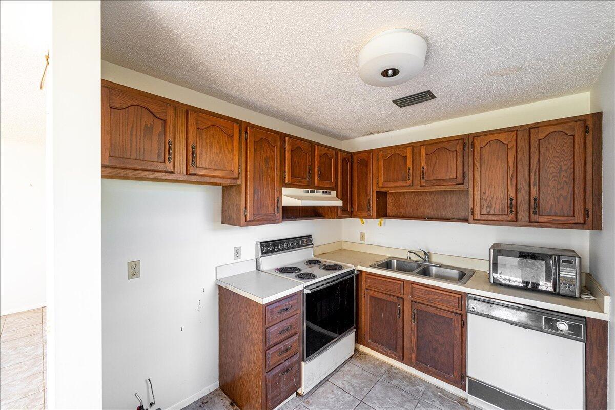 Vista St. Lucie - Residential