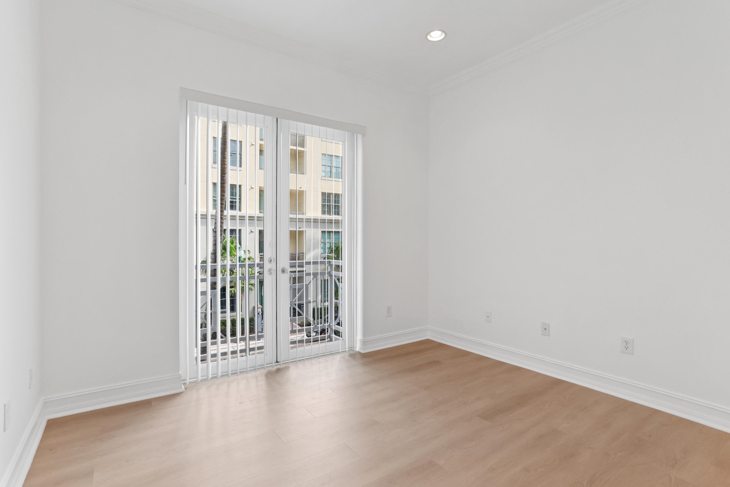 ROYAL ATLANTIC IN DELRAY - Residential Lease