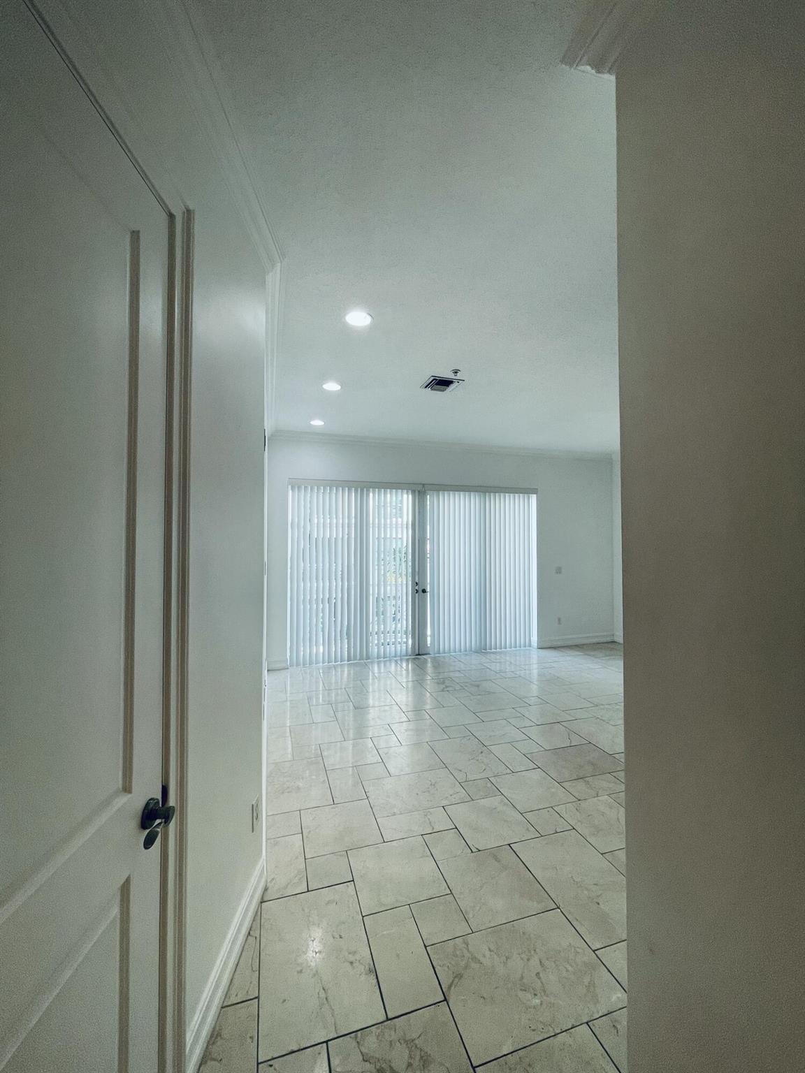 ROYAL ATLANTIC IN DELRAY - Residential Lease