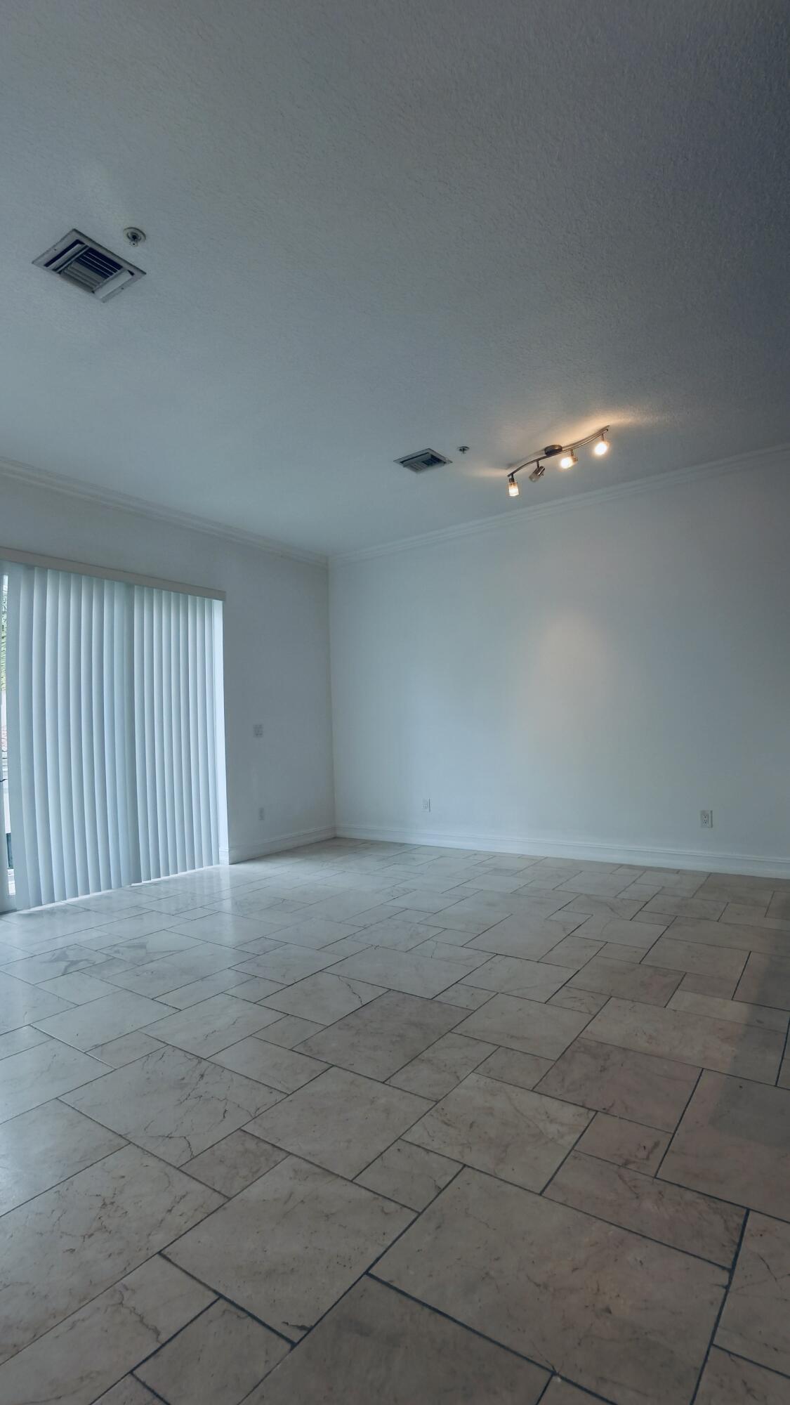 ROYAL ATLANTIC IN DELRAY - Residential Lease