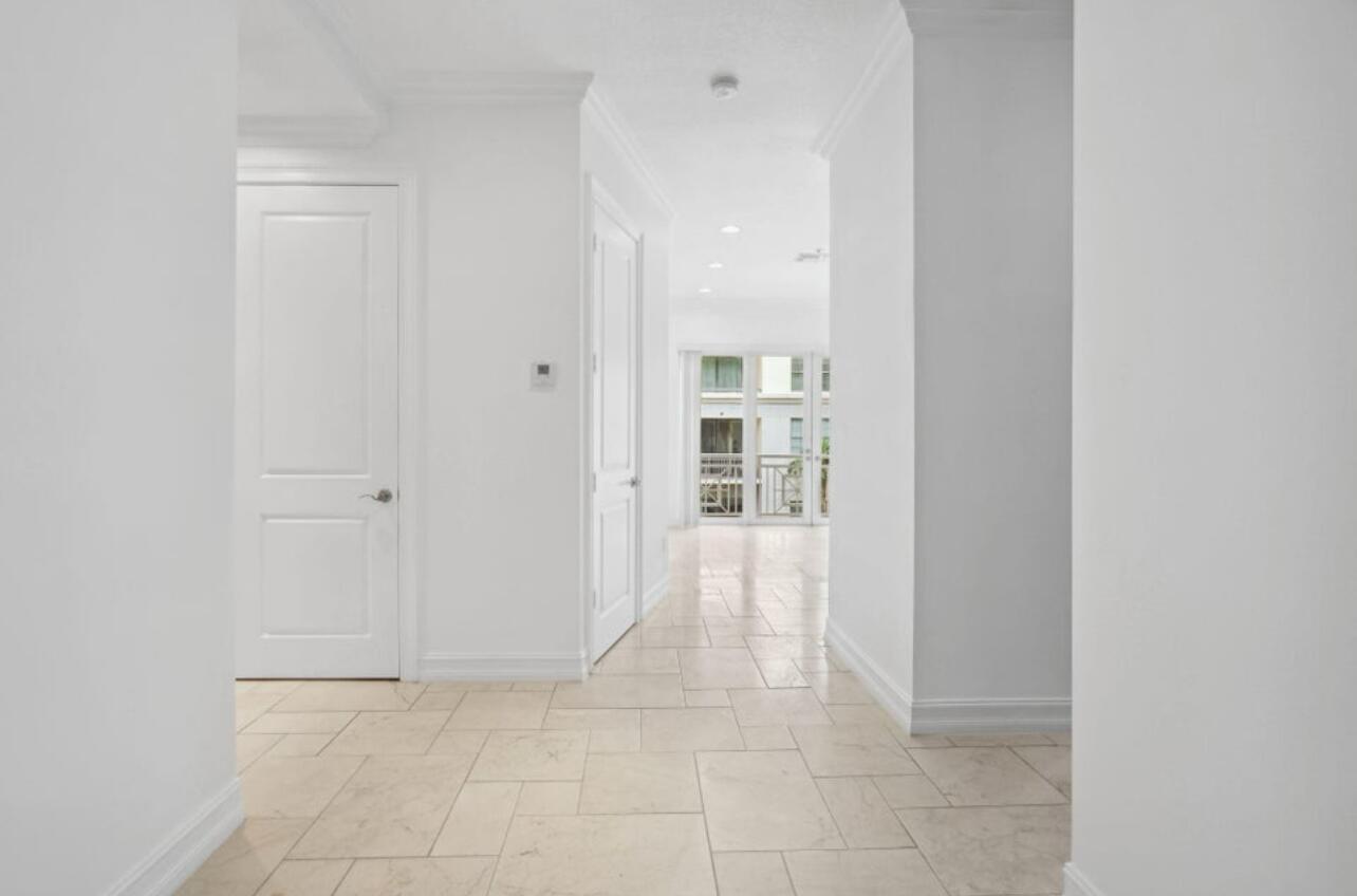 ROYAL ATLANTIC IN DELRAY - Residential Lease