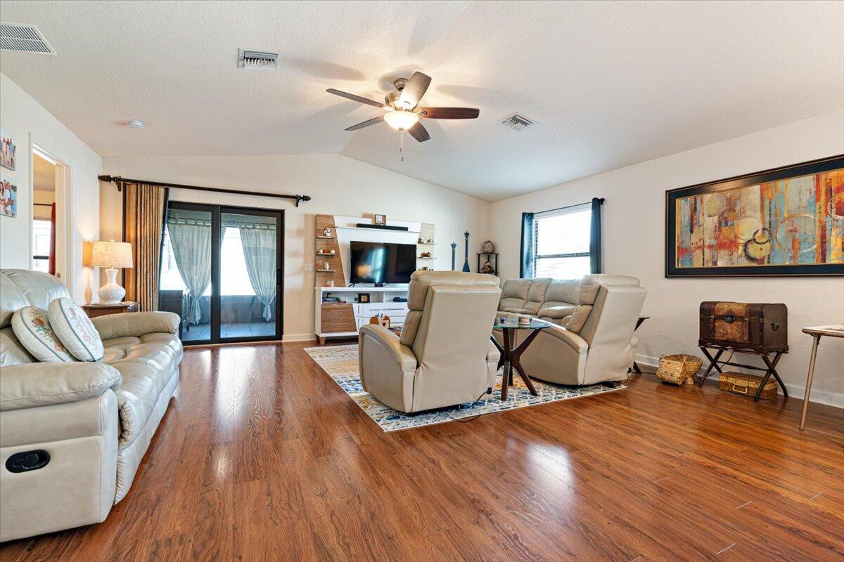 Spanish Lakes One - Residential