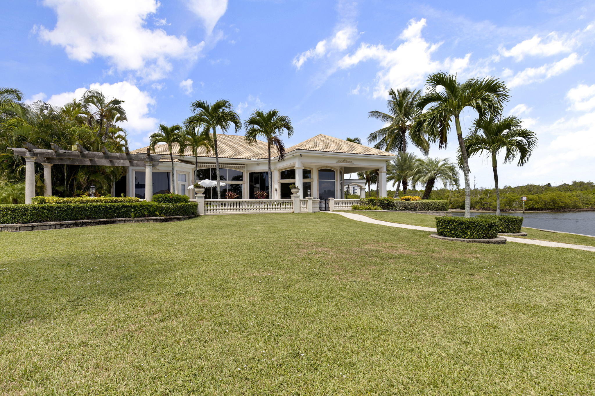 SNOOK HOLE - Residential