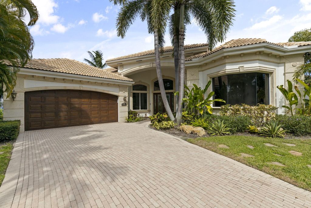Photo of 2435 Snook Trail, Palm Beach Gardens, FL 33410 (MLS # B26009533)