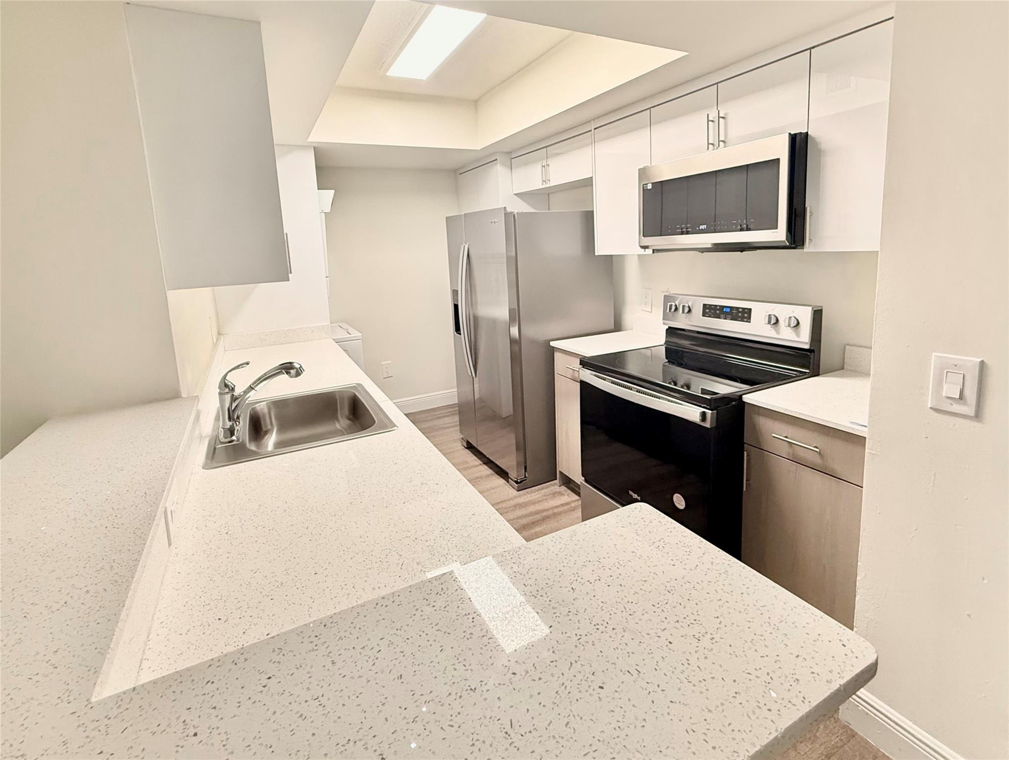 *$99 DEPOSIT (w.a.c) *FAST AND EASY MOVE IN *LARGE FRIENDLY PETS UP TO 60LBS are OK. Spacious two bedroom with a very large living area and tons of closet space! Country Club Towers is now leasing luxury waterfront one and two bedroom residences featuring huge living spaces, oversized bedrooms and tons of closet space. If you’re looking for a spacious and well-appointed rental with resort-style amenities and beautifully maintained grounds, look no further. Country Club Towers offers all these lifestyle choices plus effortless expressway convenience and easy access to anything in Miami-Dade or Broward county.