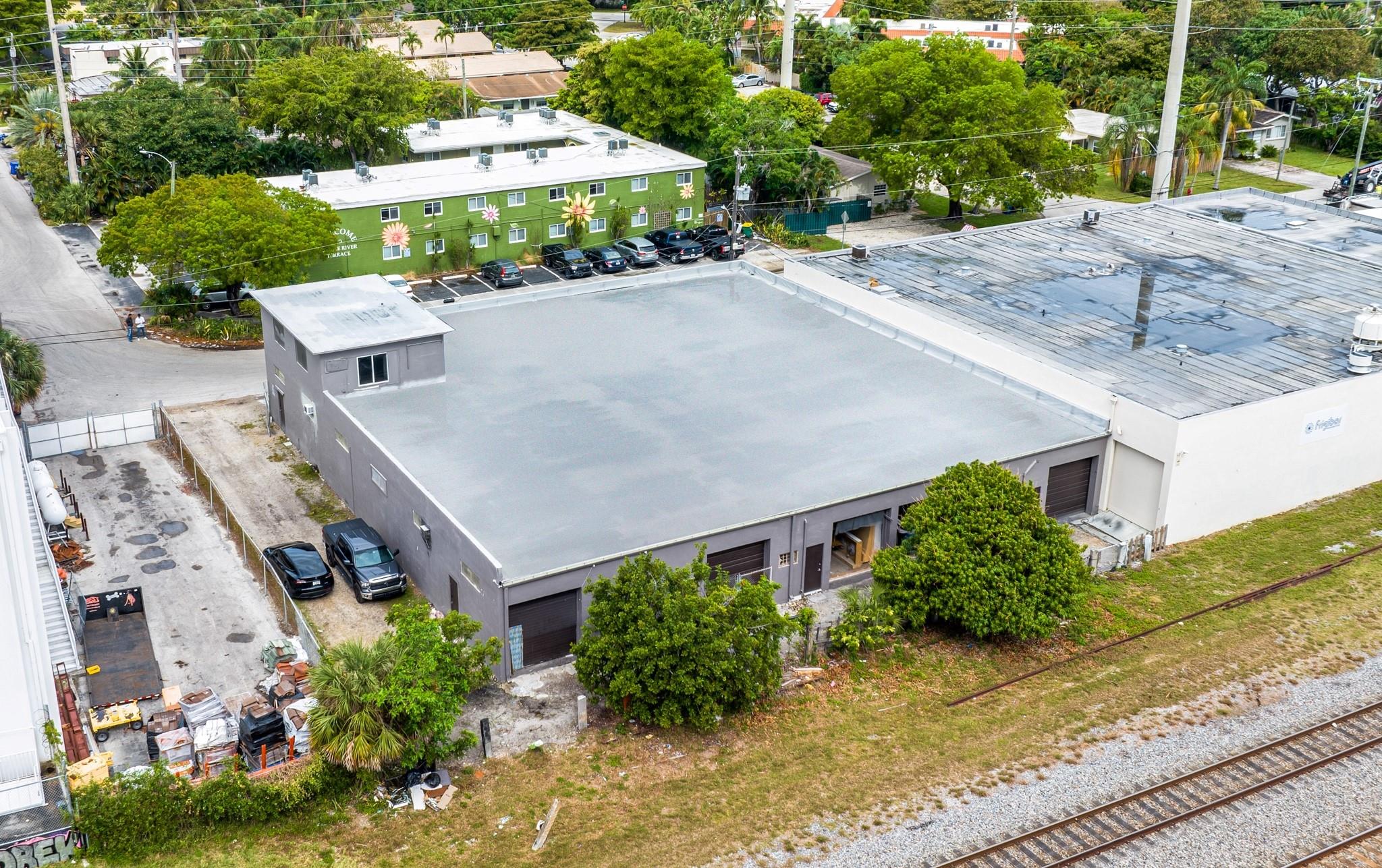 1620 NE 12th Ter 1620-1630