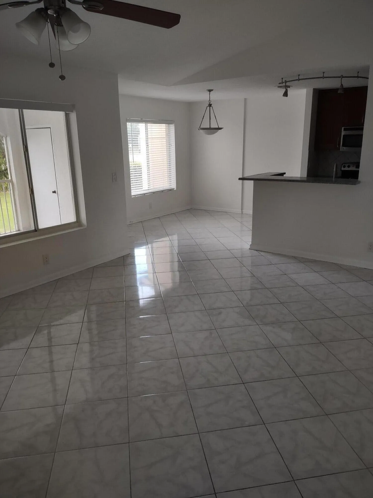 815 W Boynton Beach Blvd Unit 16-205  