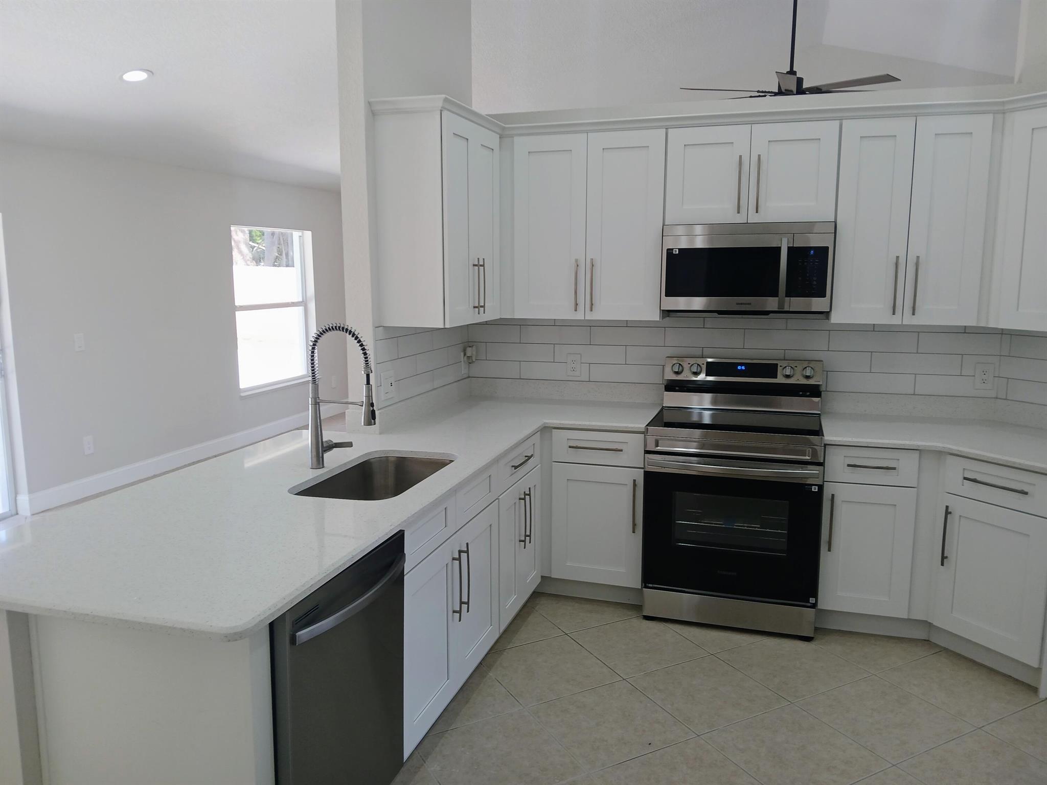 PORT ST LUCIE SECTION 17 - Residential