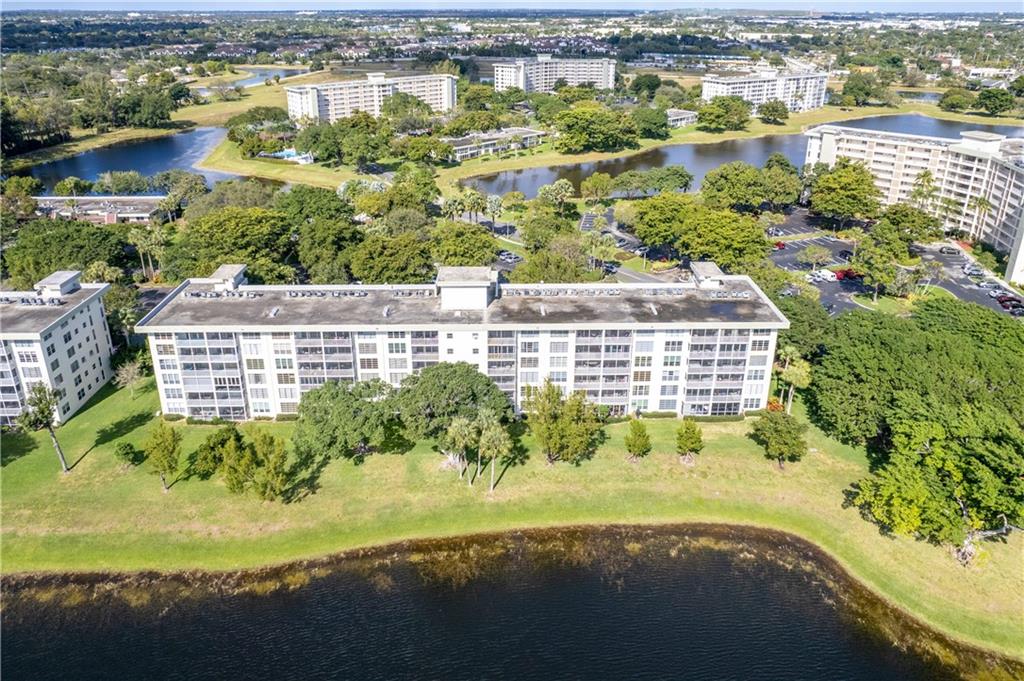 Palm Aire - Residential