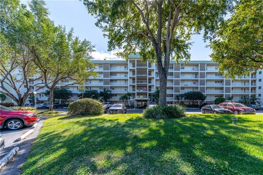 Imagine living in this tastefully renovated top floor (penthouse) condo with amazing panoramic lake and fountain views! A beautiful inviting kitchen with stainless appliances, perfect for entertaining. A very spacious floor plan featuring 24x24 porcelain tile throughout condo and newer Hurricane impact windows on sliders and all windows. You will enjoy the privacy from an enclosed balcony offering exceptional views from a high floor. Building 41 is directly across from the heated swimming pool, clubhouse, bbq, and jogging path. Minutes to Isle Casino, golfing, shopping, and fine dining. A short ride to the beach and airport.
