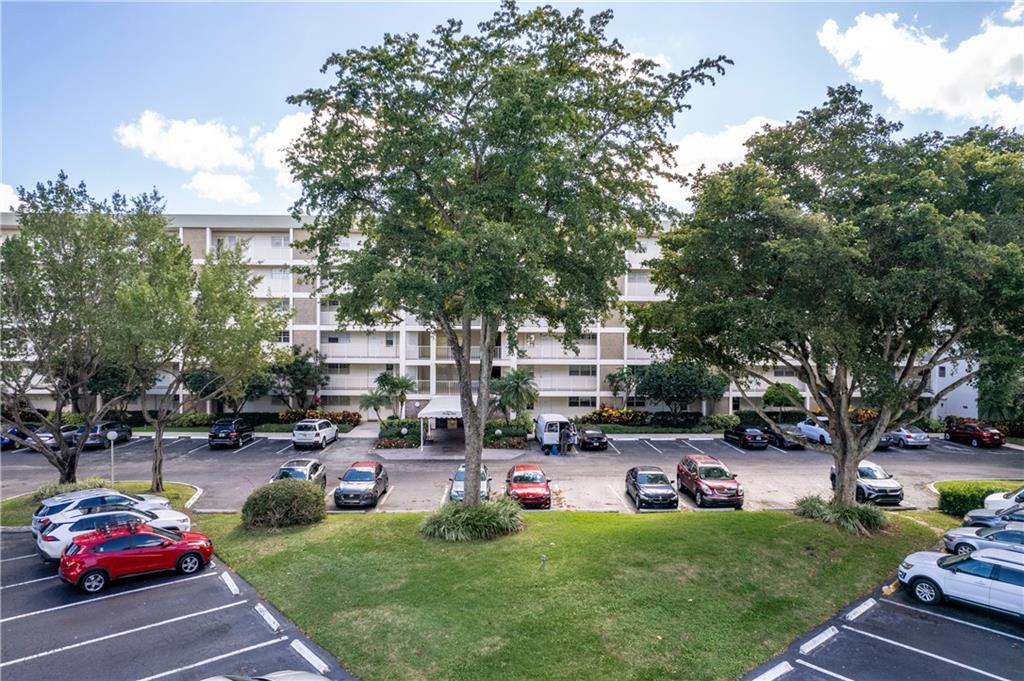 Palm Aire - Residential