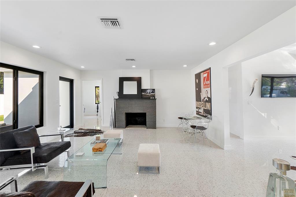 VICTORIA PARK CORR AMEN PLAT - Residential