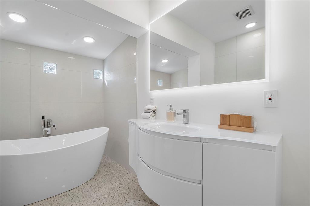 VICTORIA PARK CORR AMEN PLAT - Residential