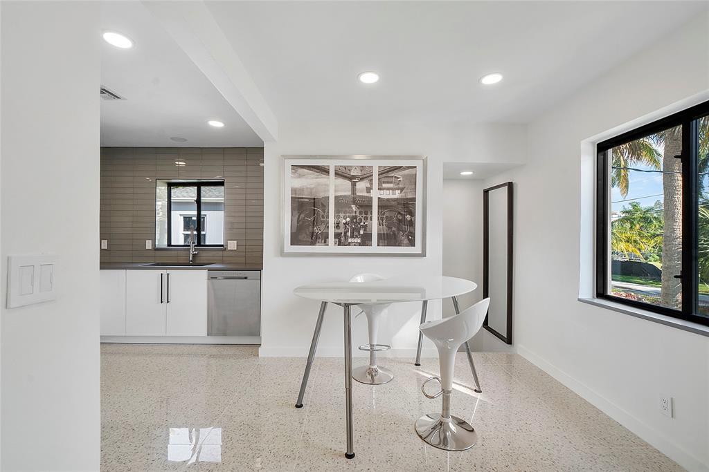 VICTORIA PARK CORR AMEN PLAT - Residential