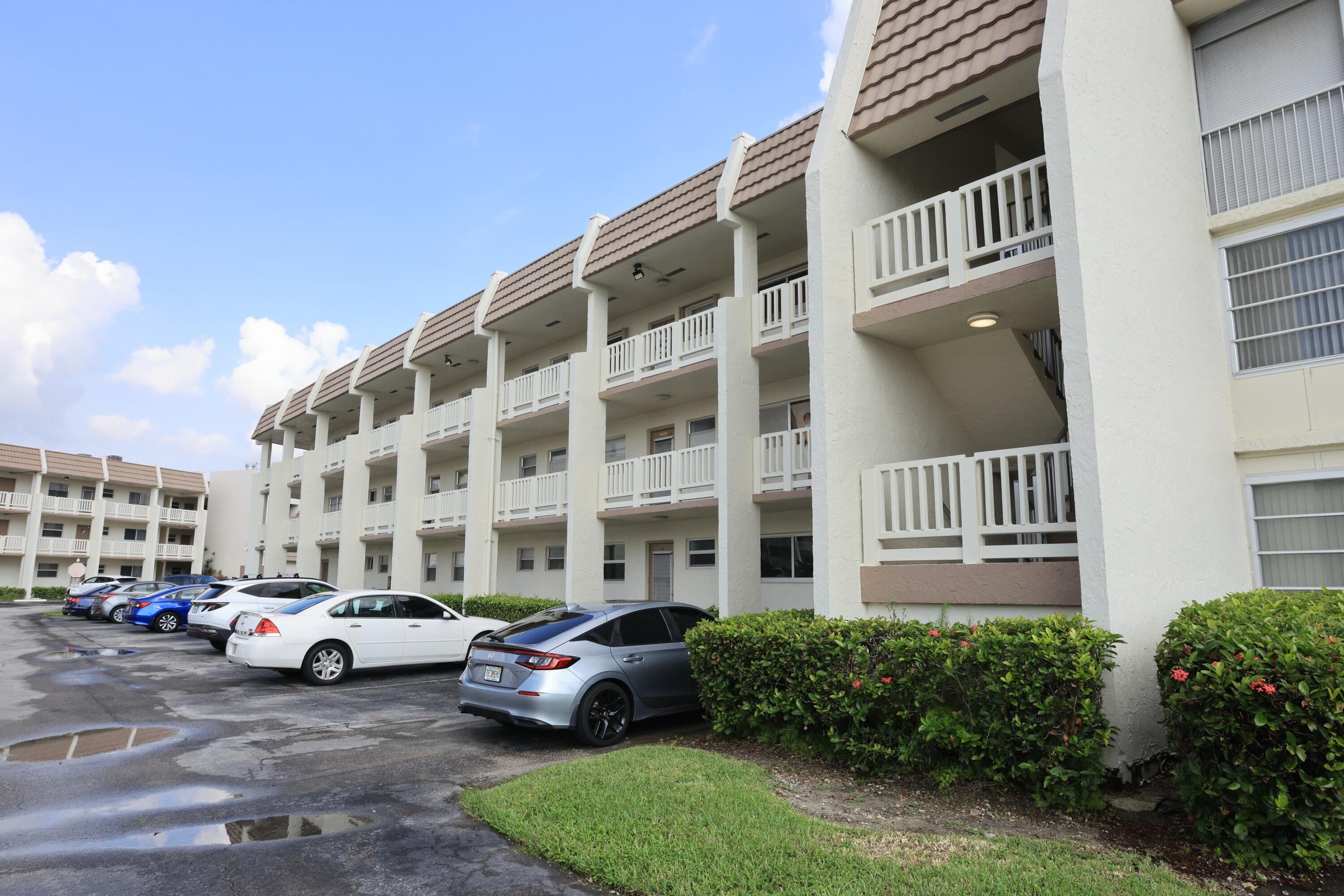 6850 Royal Palm Boulevard 211G