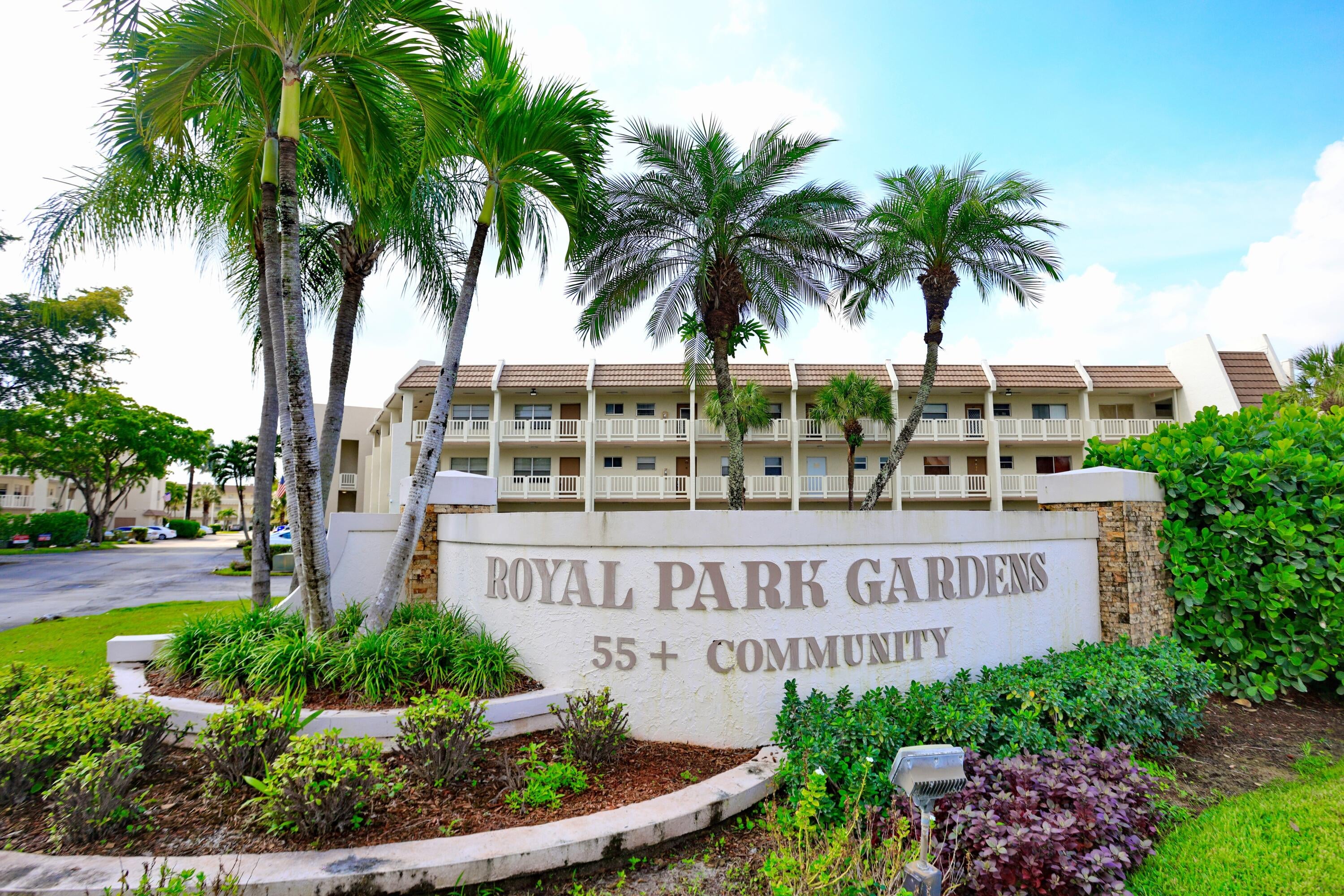 6850 Royal Palm Boulevard 211G