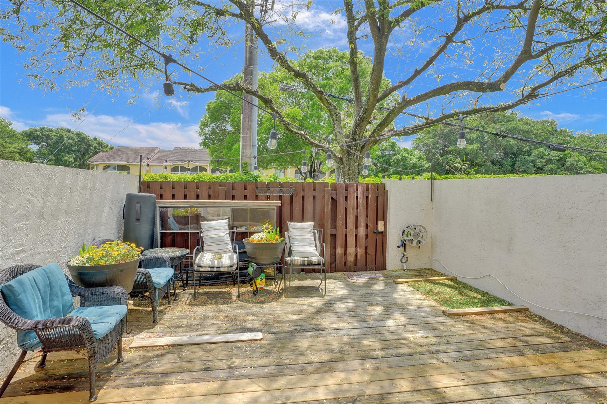 Pines Of Oakland Forest - Residential