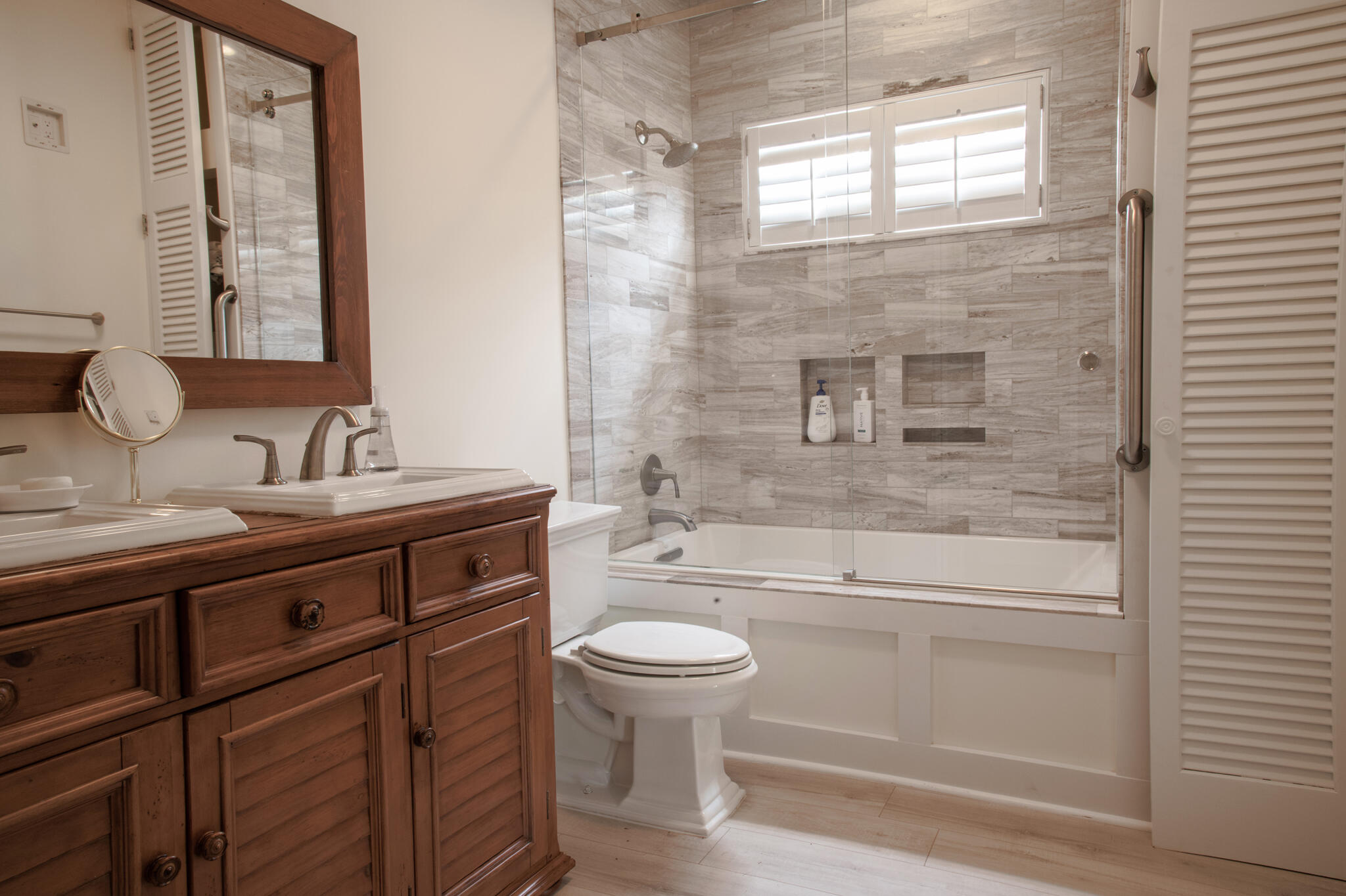 LAKE WORTH TOWN OF - Residential Lease