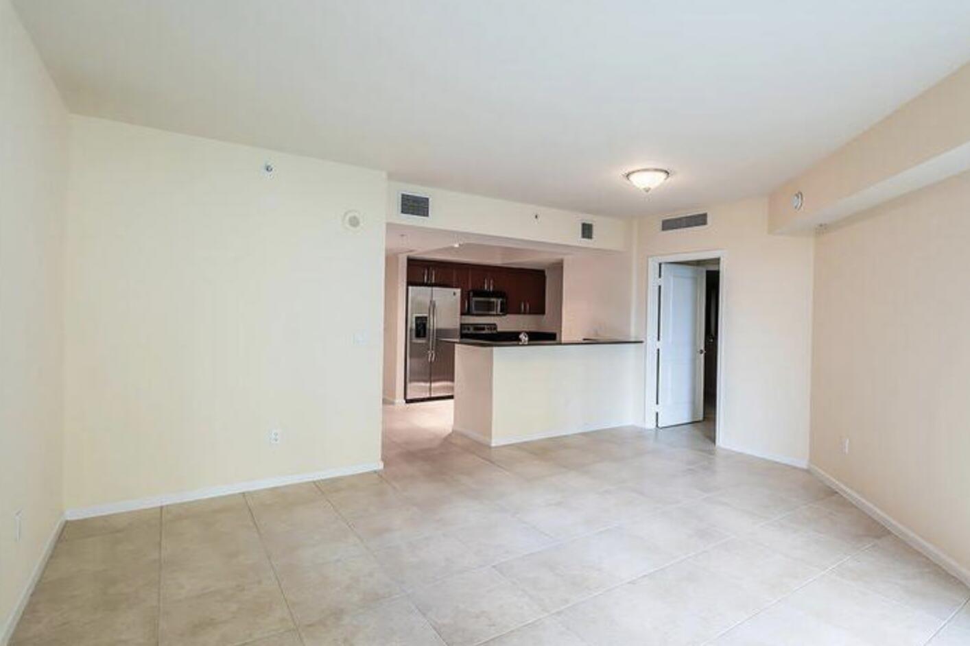 403 S Sapodilla 303 Avenue 303