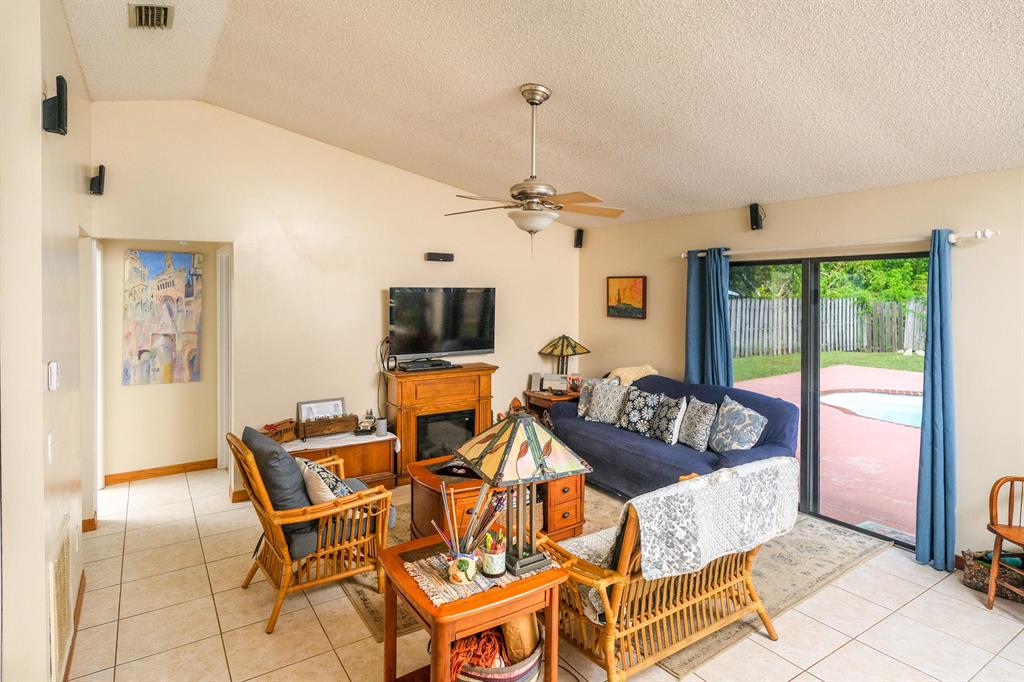 PARKWOOD - Residential