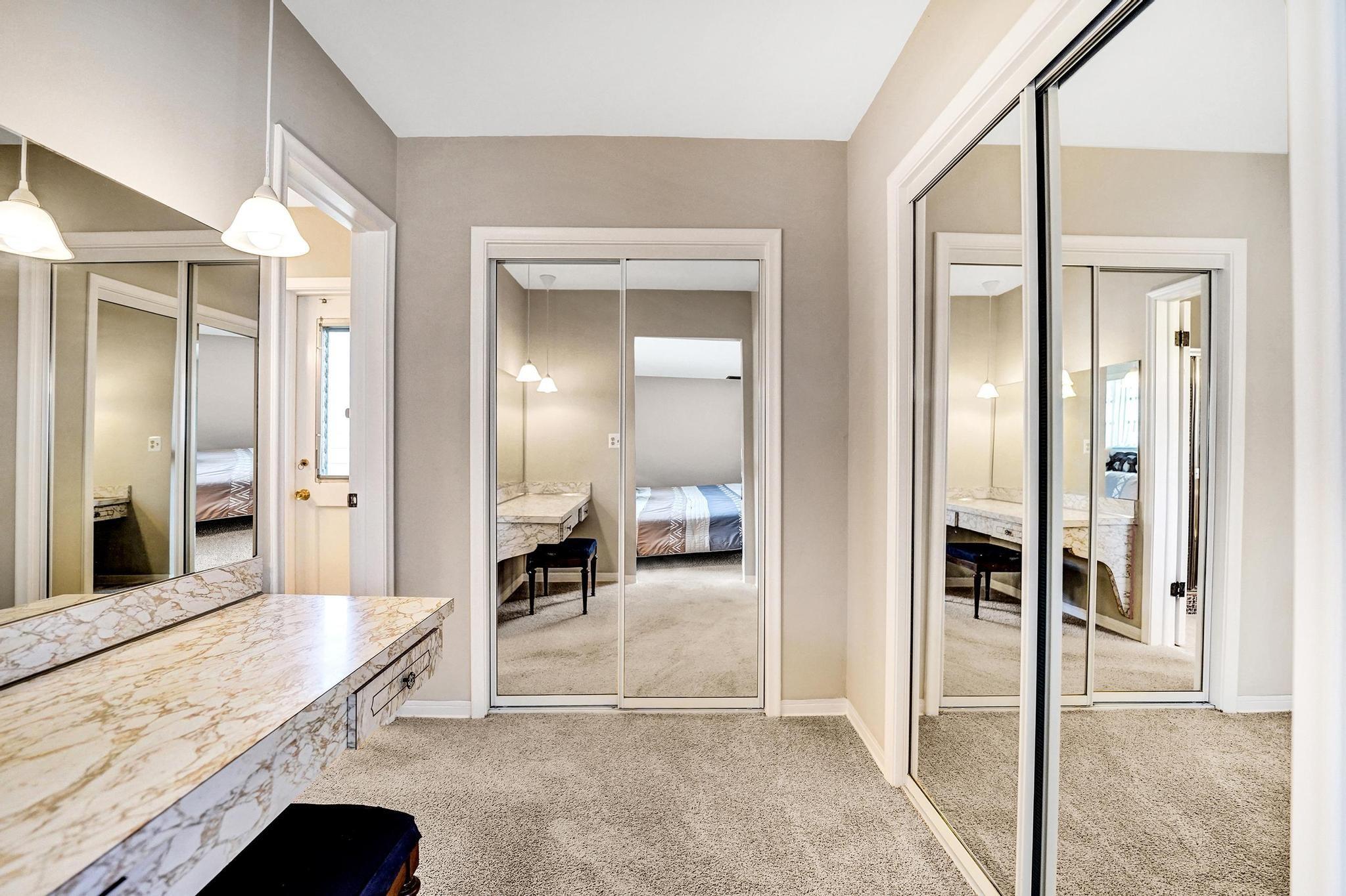 Hollywood Hills 6-22 B - Residential