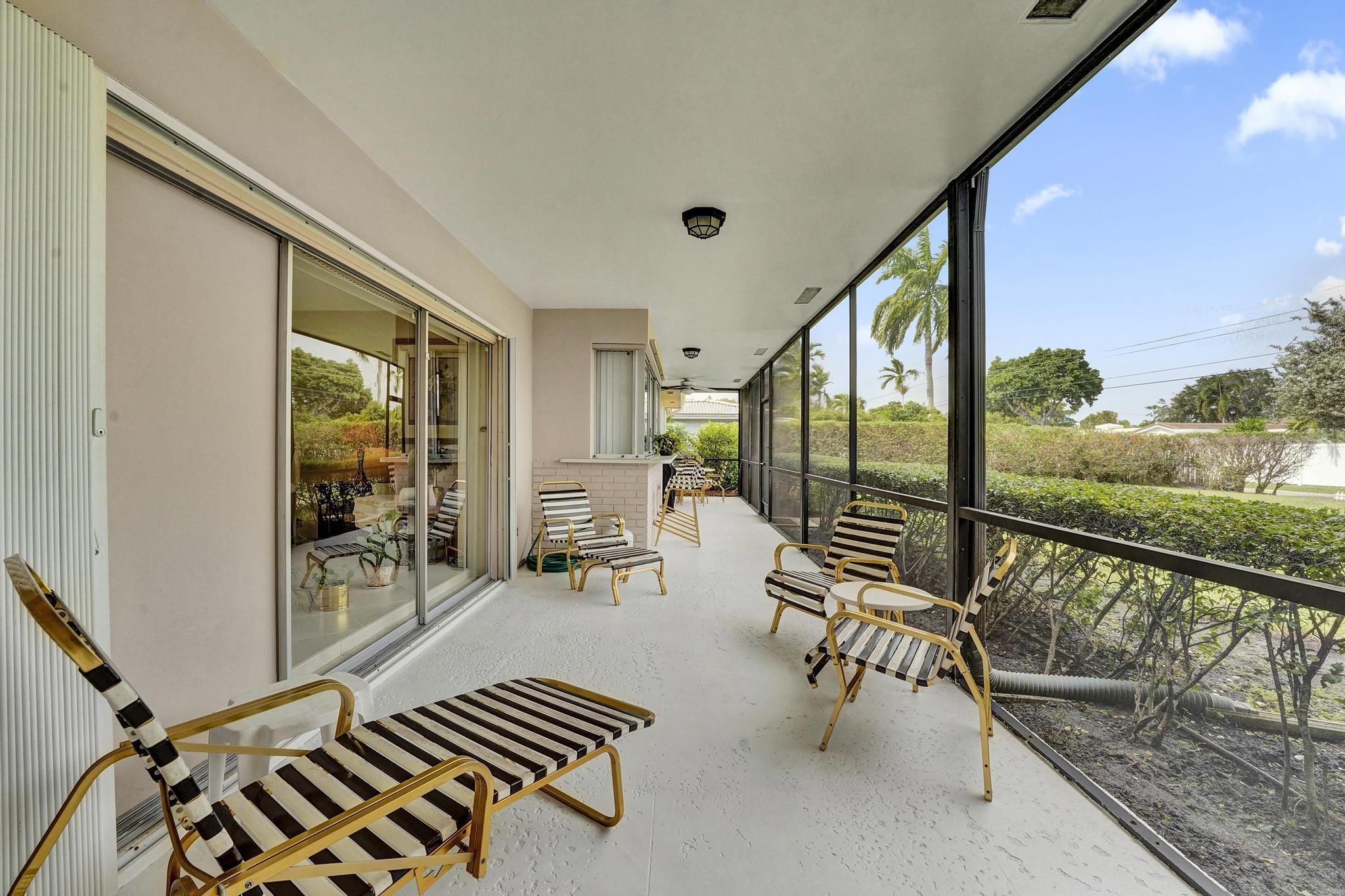 Hollywood Hills 6-22 B - Residential