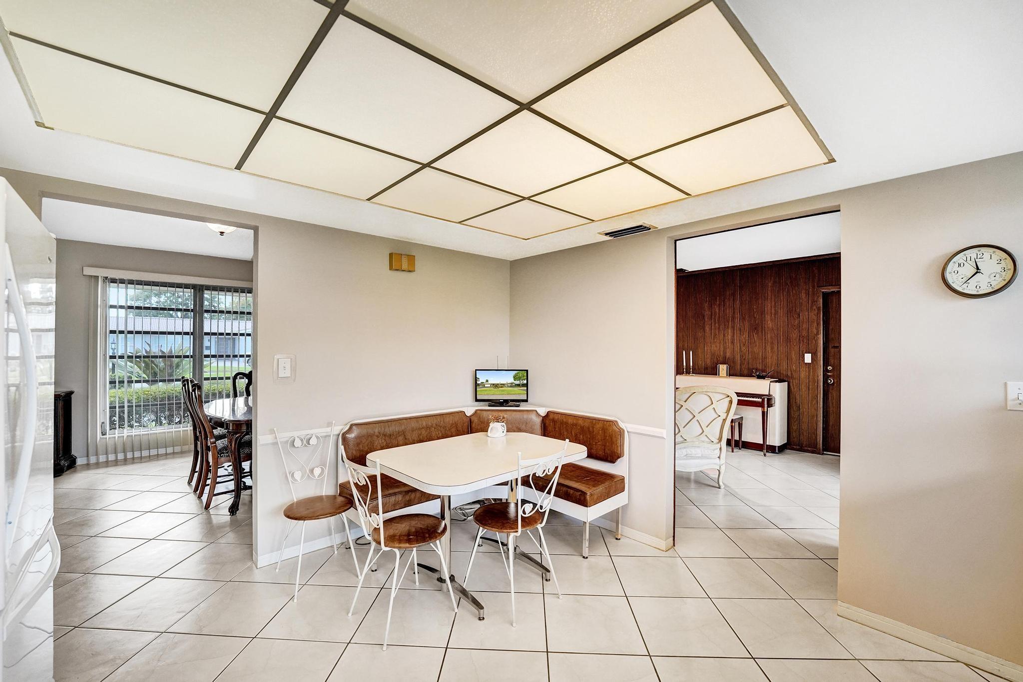 Hollywood Hills 6-22 B - Residential