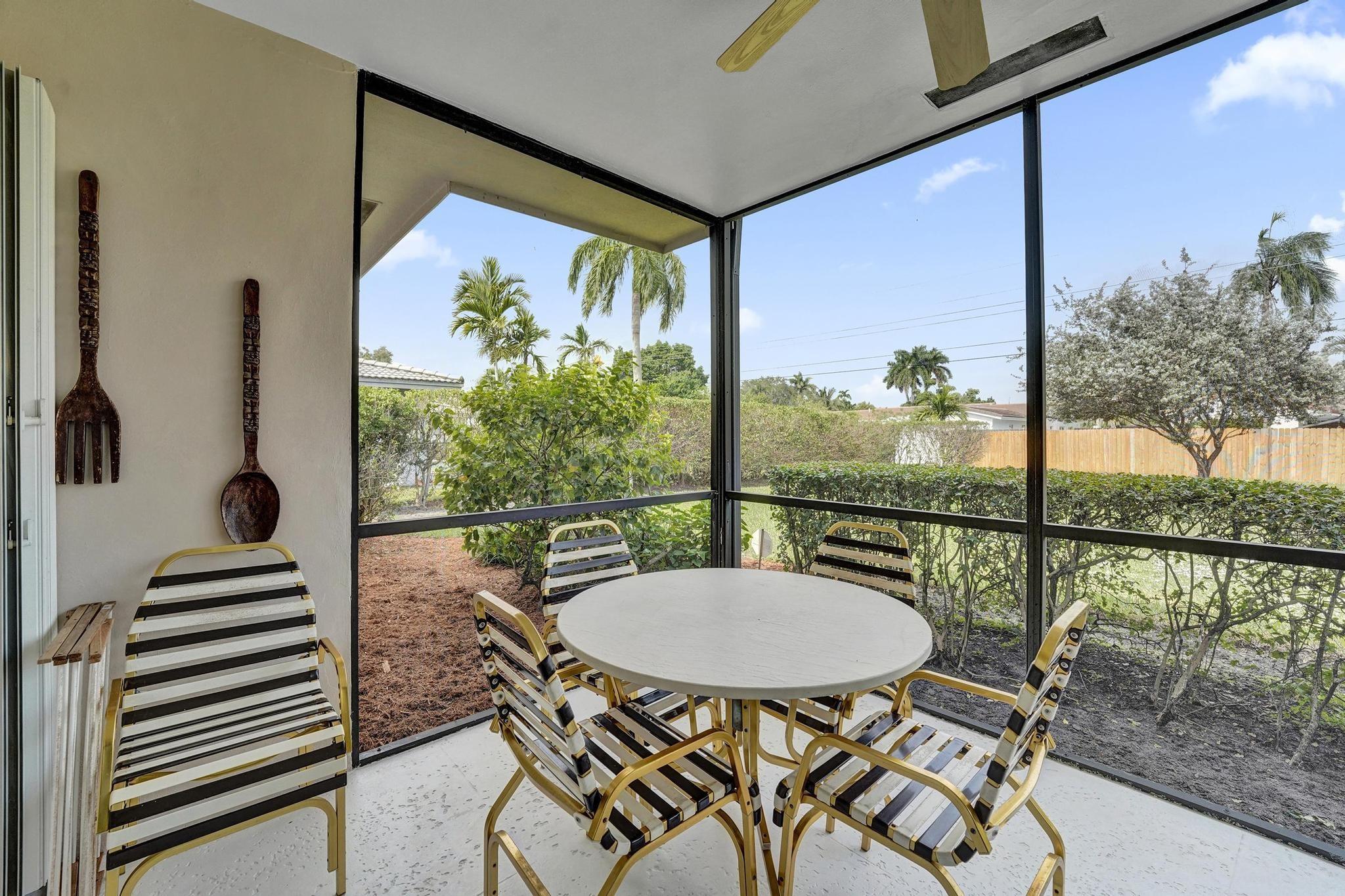 Hollywood Hills 6-22 B - Residential