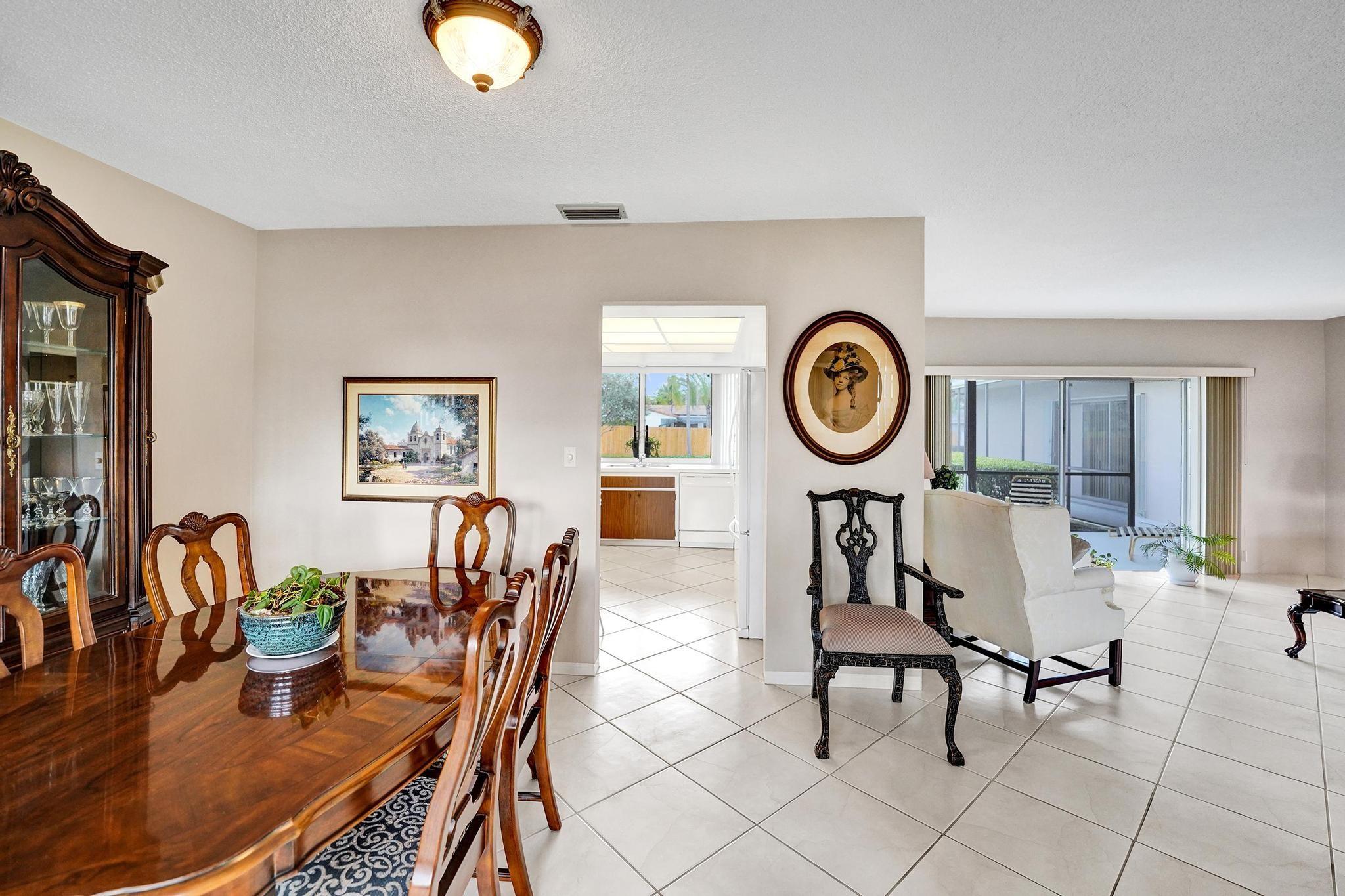 Hollywood Hills 6-22 B - Residential