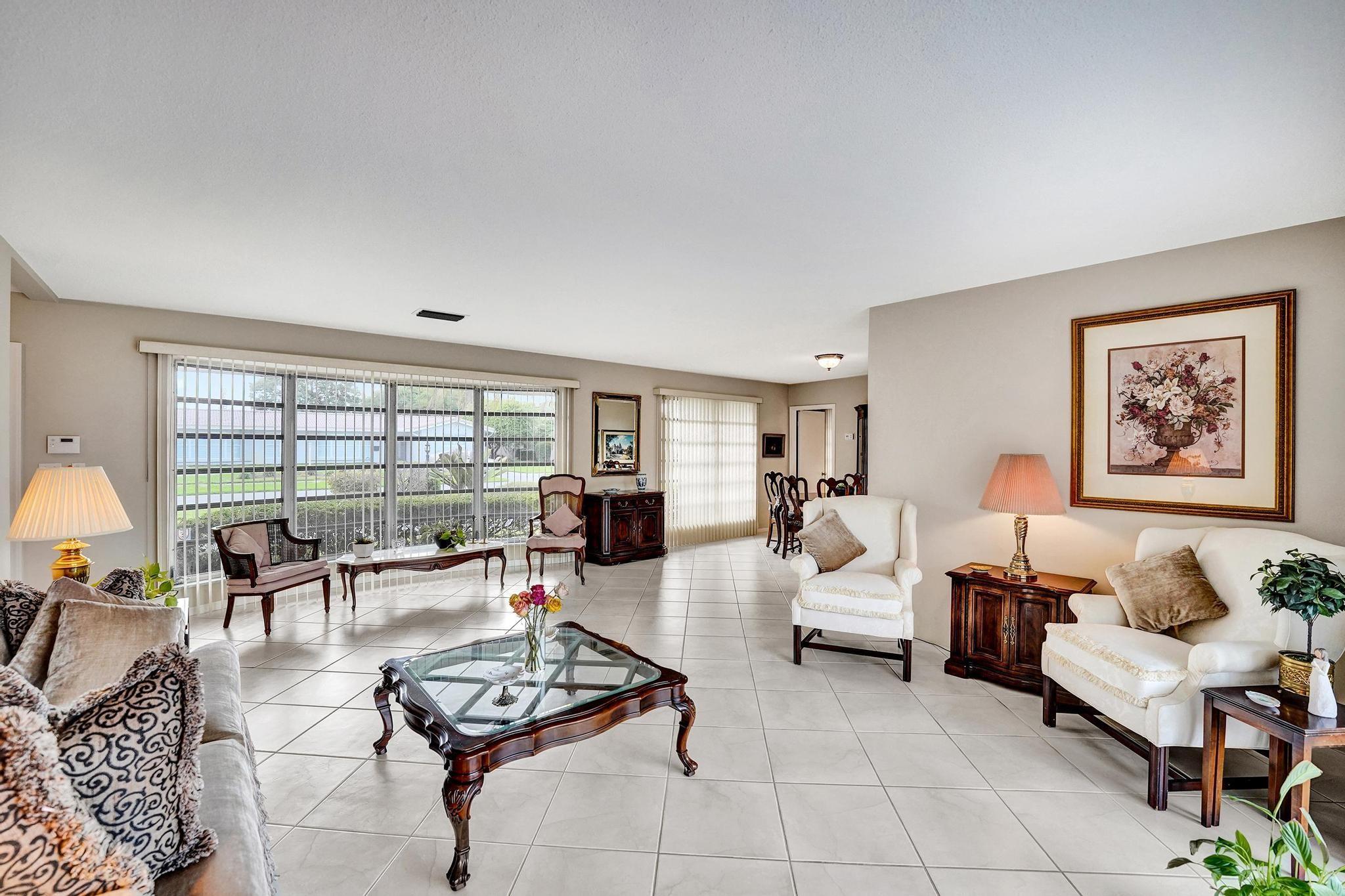 Hollywood Hills 6-22 B - Residential