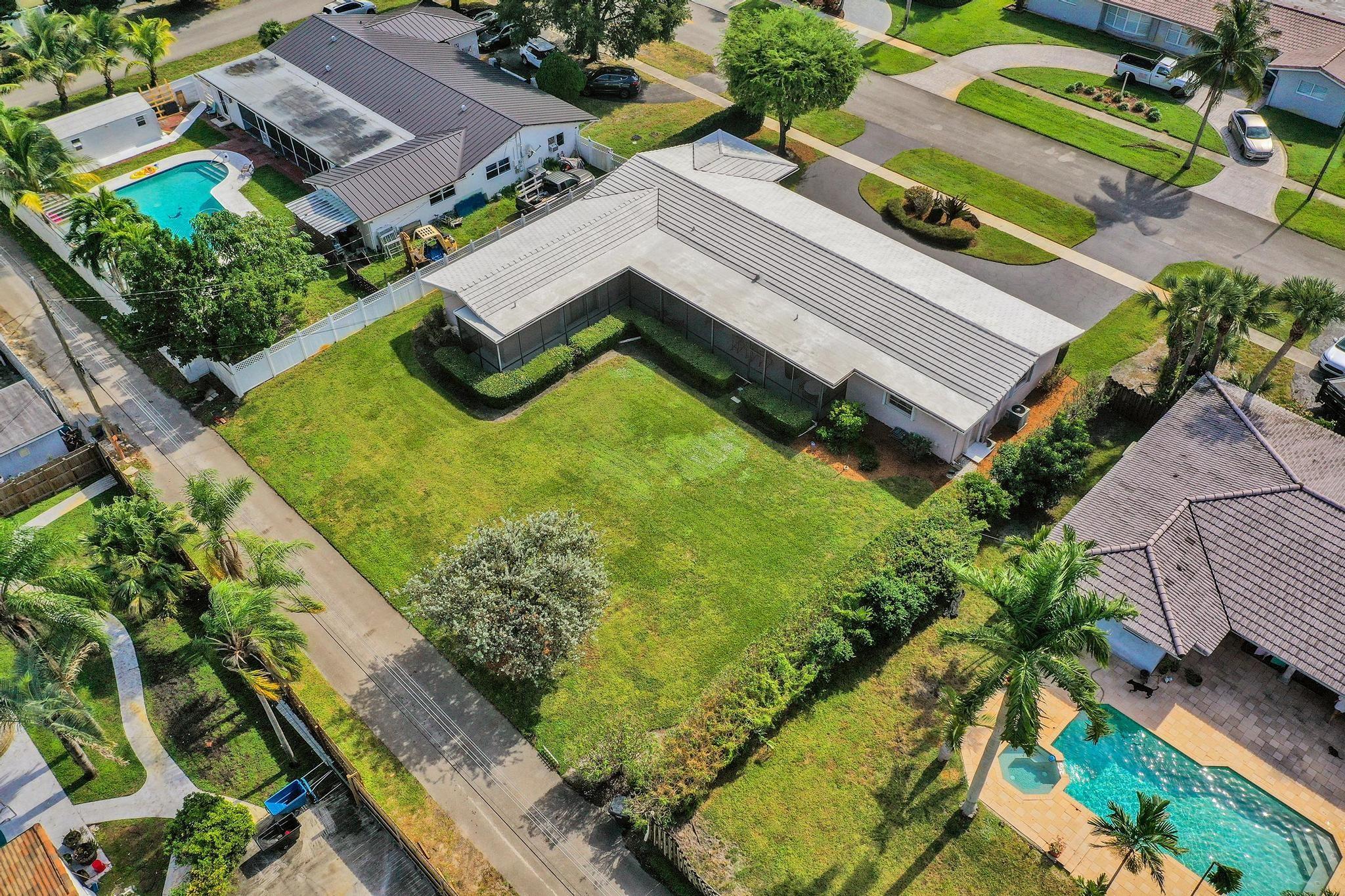 Hollywood Hills 6-22 B - Residential