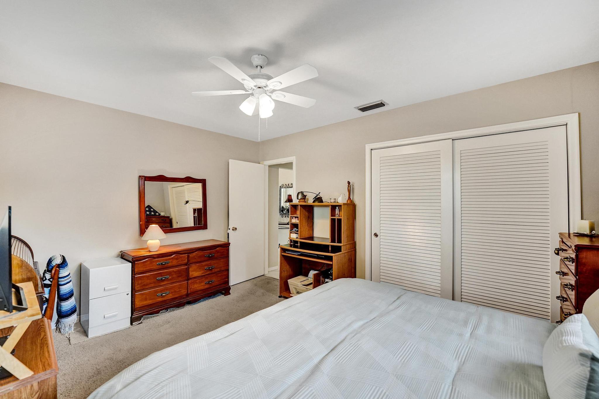 Hollywood Hills 6-22 B - Residential