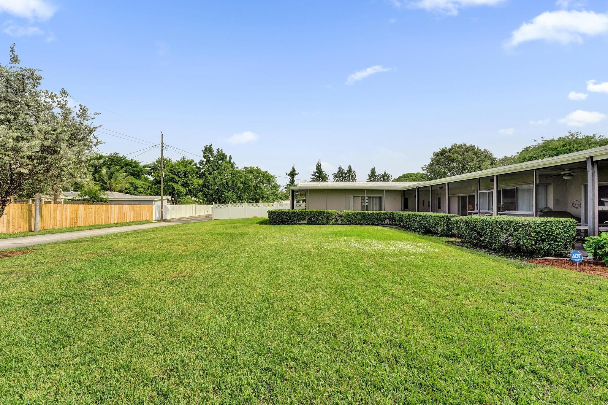 Hollywood Hills 6-22 B - Residential