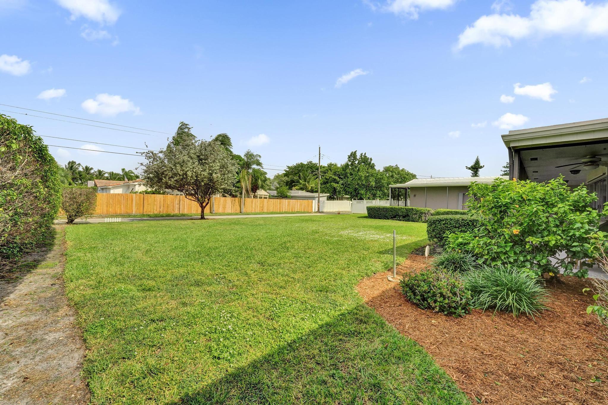 Hollywood Hills 6-22 B - Residential