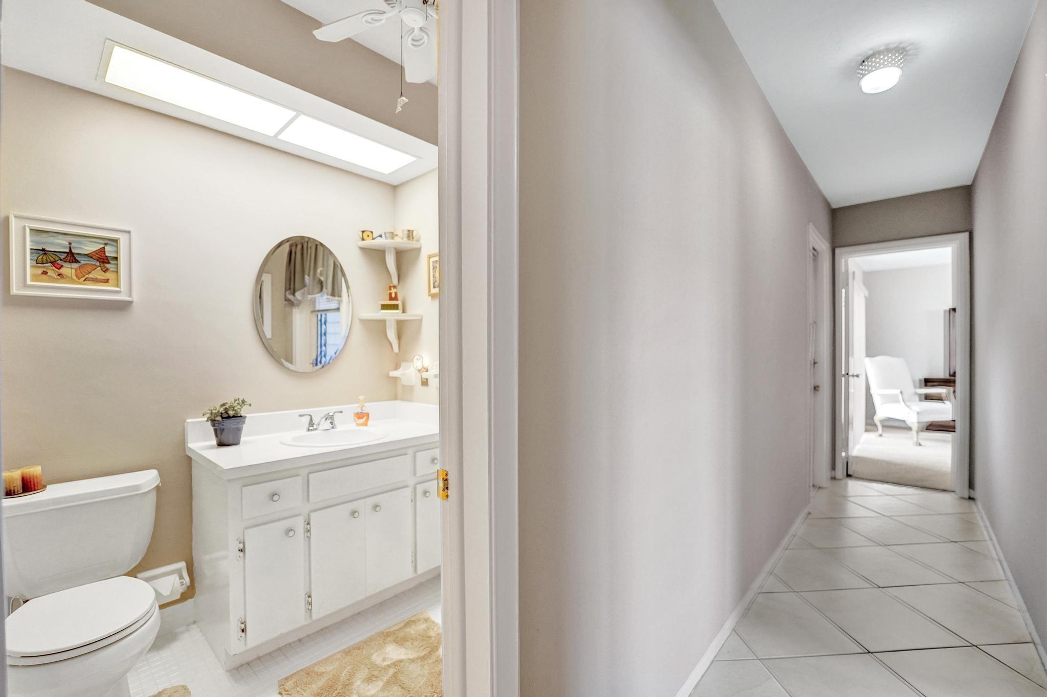 Hollywood Hills 6-22 B - Residential