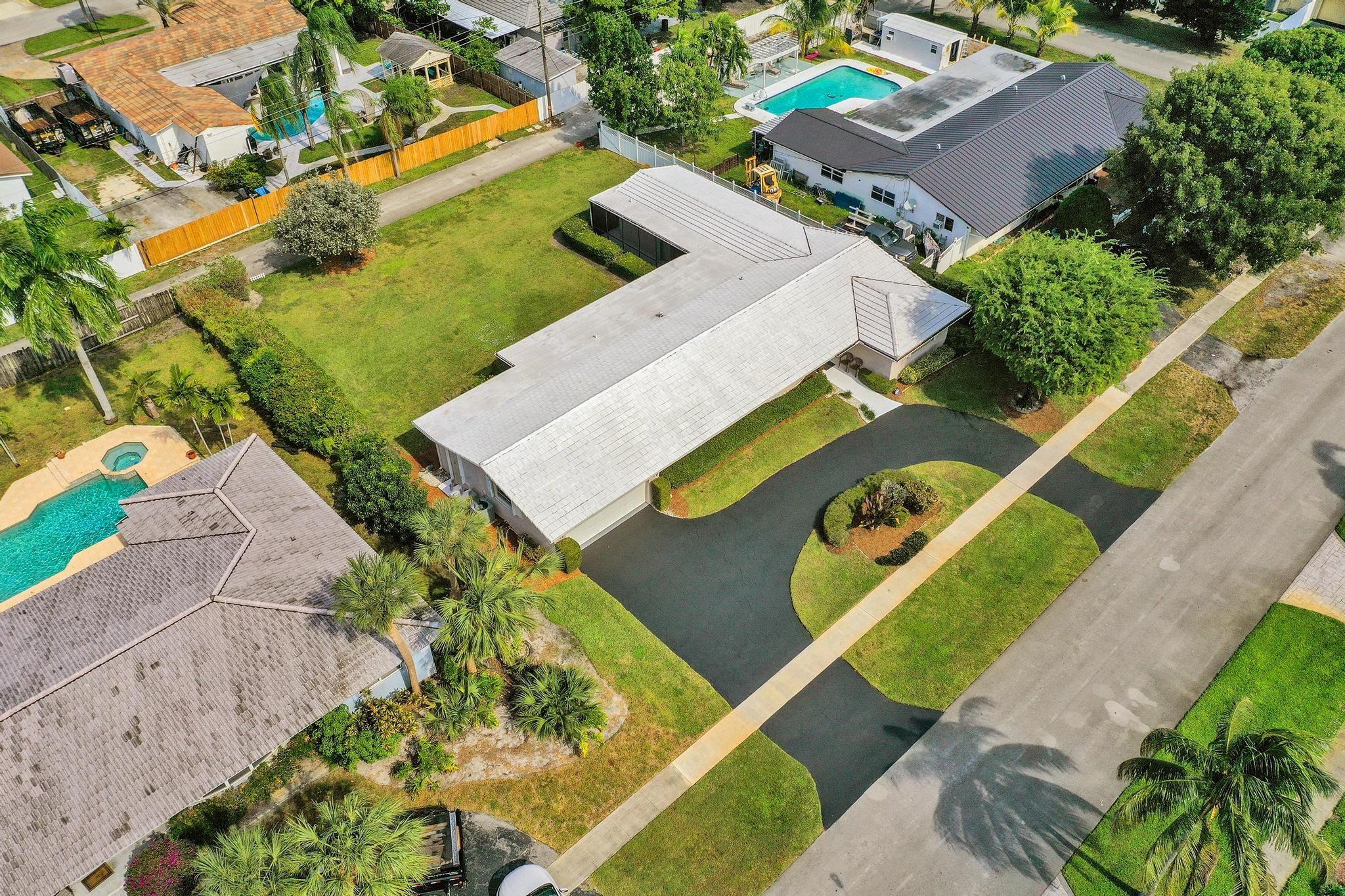 Hollywood Hills 6-22 B - Residential